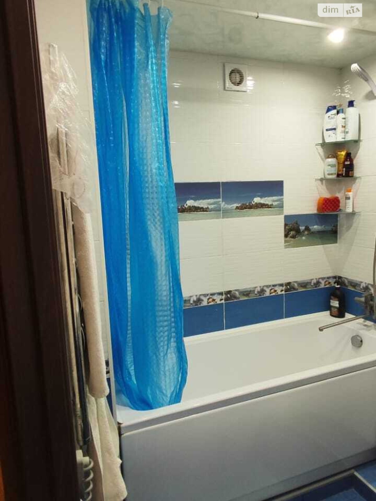 Продажа трехкомнатной квартиры в Харькове, на ул. Гвардейцев-Широнинцев 59, район 521-ый микрорайон фото 1