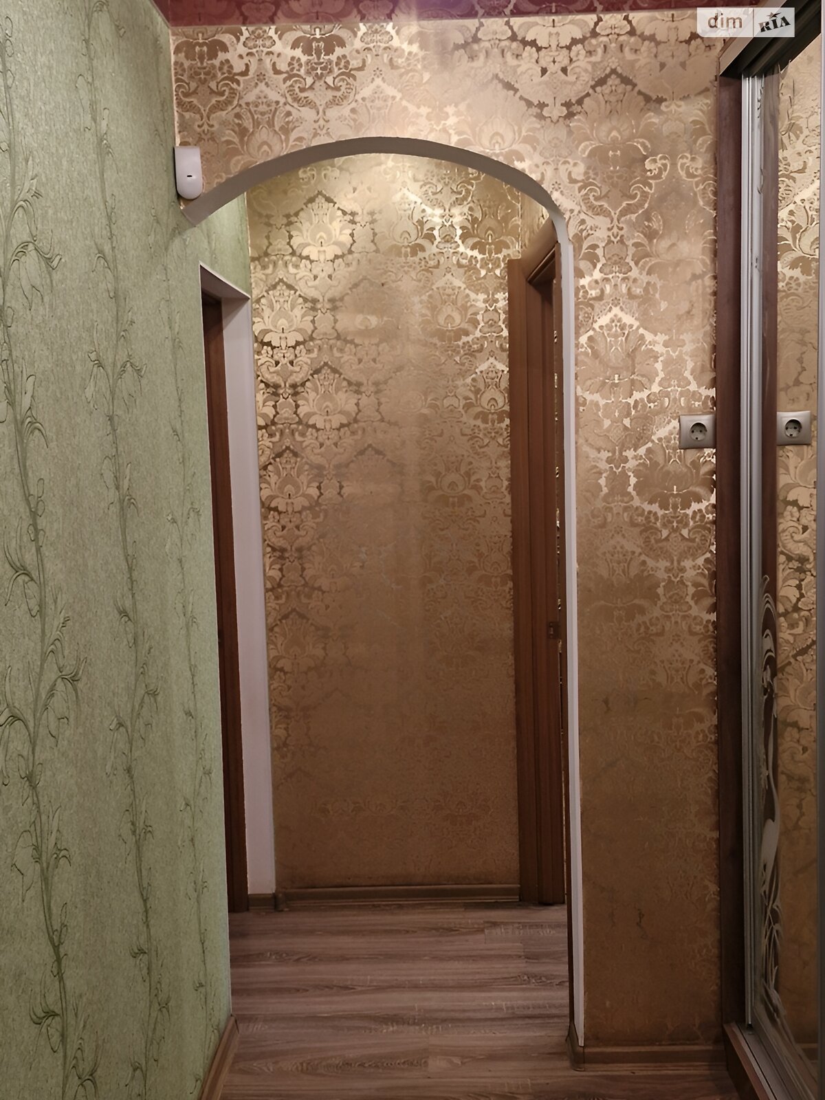 Продажа трехкомнатной квартиры в Харькове, на ул. Нескореных 30, район 521-ый микрорайон фото 1 Продажа трехкомнатной квартиры в Харькове, на ул. Нескореных 30, район 521-ый микрорайон фото 1
