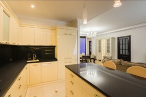 Продажа пятикомнатной квартиры в Харькове, на ул. Нескореных 32А, район 521-ый микрорайон фото 2 Продажа пятикомнатной квартиры в Харькове, на ул. Нескореных 32А, район 521-ый микрорайон фото 2