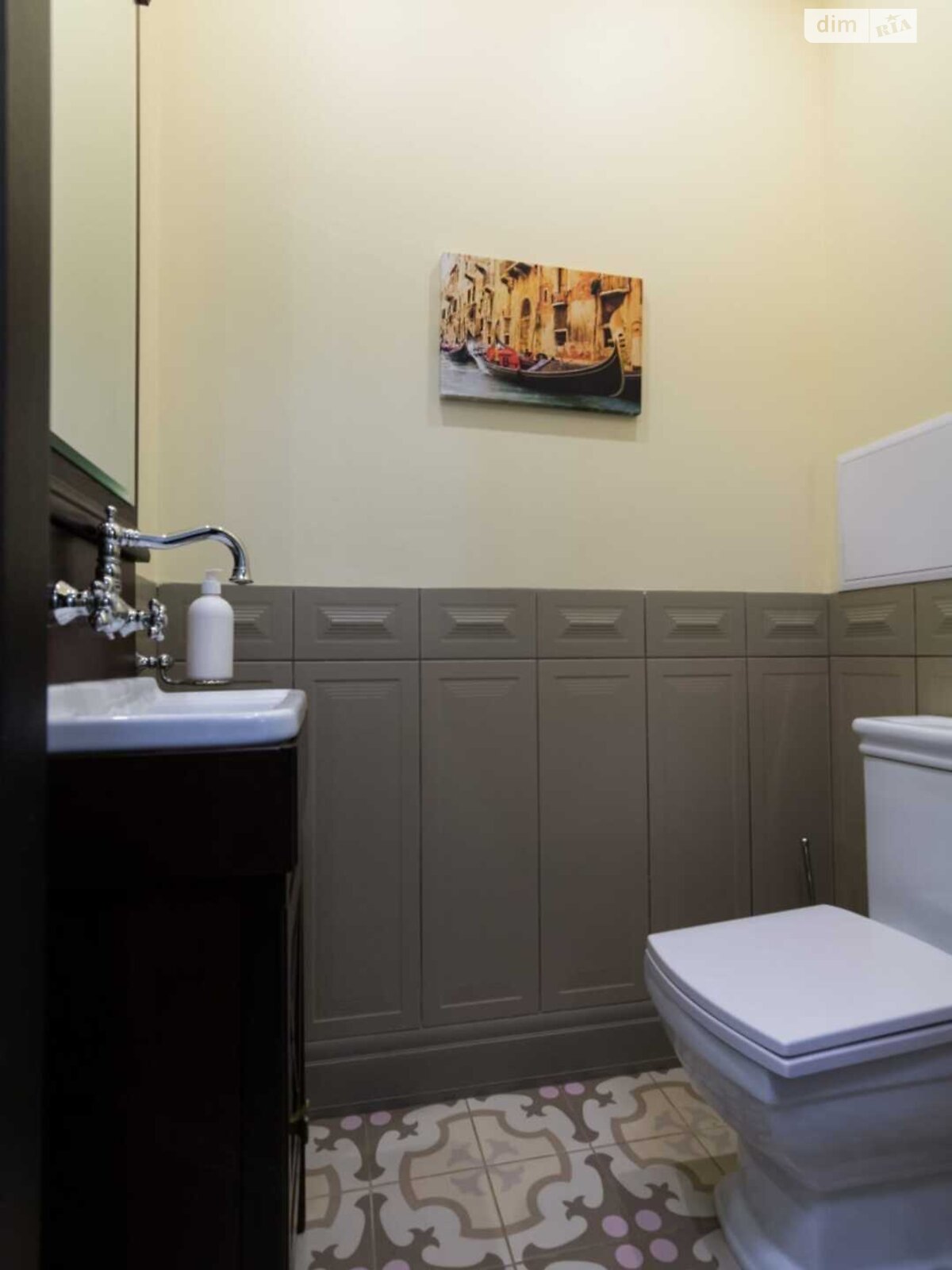 Продажа пятикомнатной квартиры в Харькове, на ул. Нескореных 32А, район 521-ый микрорайон фото 1 Продажа пятикомнатной квартиры в Харькове, на ул. Нескореных 32А, район 521-ый микрорайон фото 1