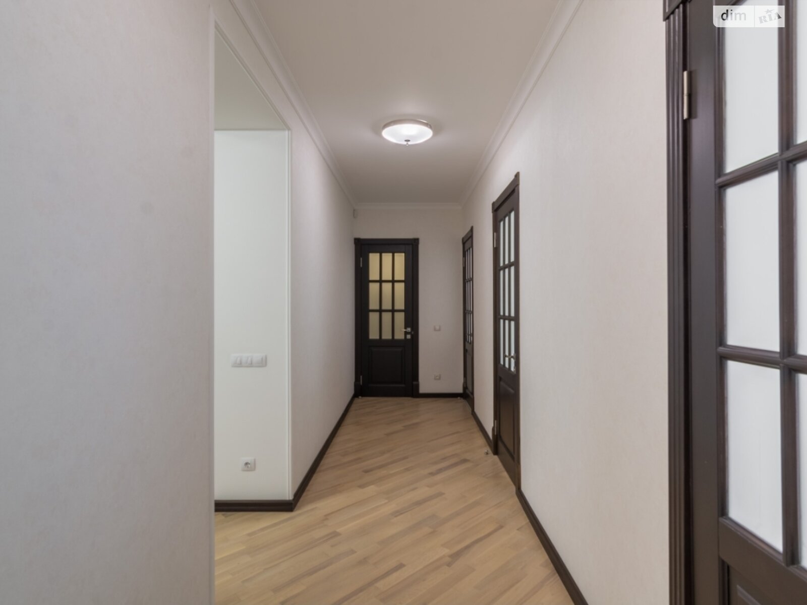 Продажа пятикомнатной квартиры в Харькове, на ул. Нескореных 32А, район 521-ый микрорайон фото 1 Продажа пятикомнатной квартиры в Харькове, на ул. Нескореных 32А, район 521-ый микрорайон фото 1