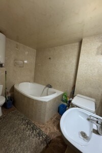 Продаж трикімнатної квартири в Харкові, на вул. Валентинівська 27, район 521-ий мікрорайон фото 2
