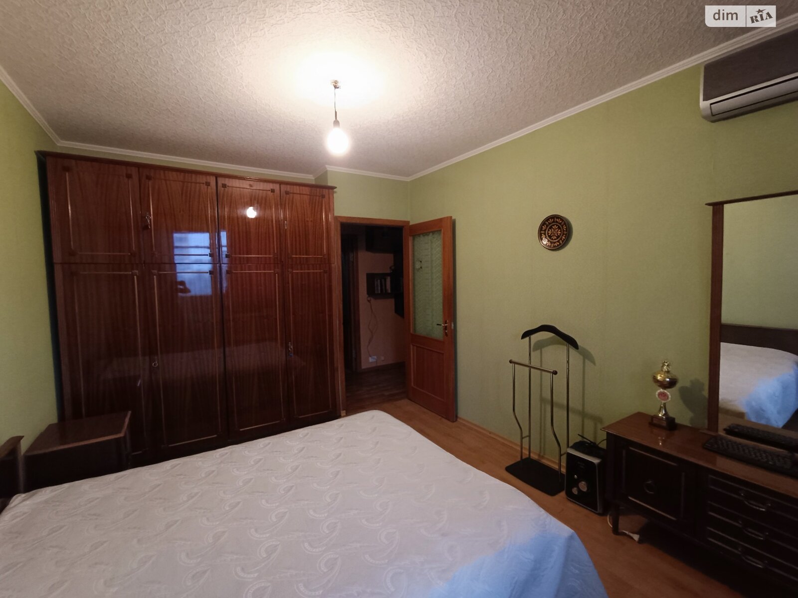 Продаж трикімнатної квартири в Харкові, на вул. Академіка Барабашова 38, район 522-ий мікрорайон фото 1 Продаж трикімнатної квартири в Харкові, на вул. Академіка Барабашова 38, район 522-ий мікрорайон фото 1