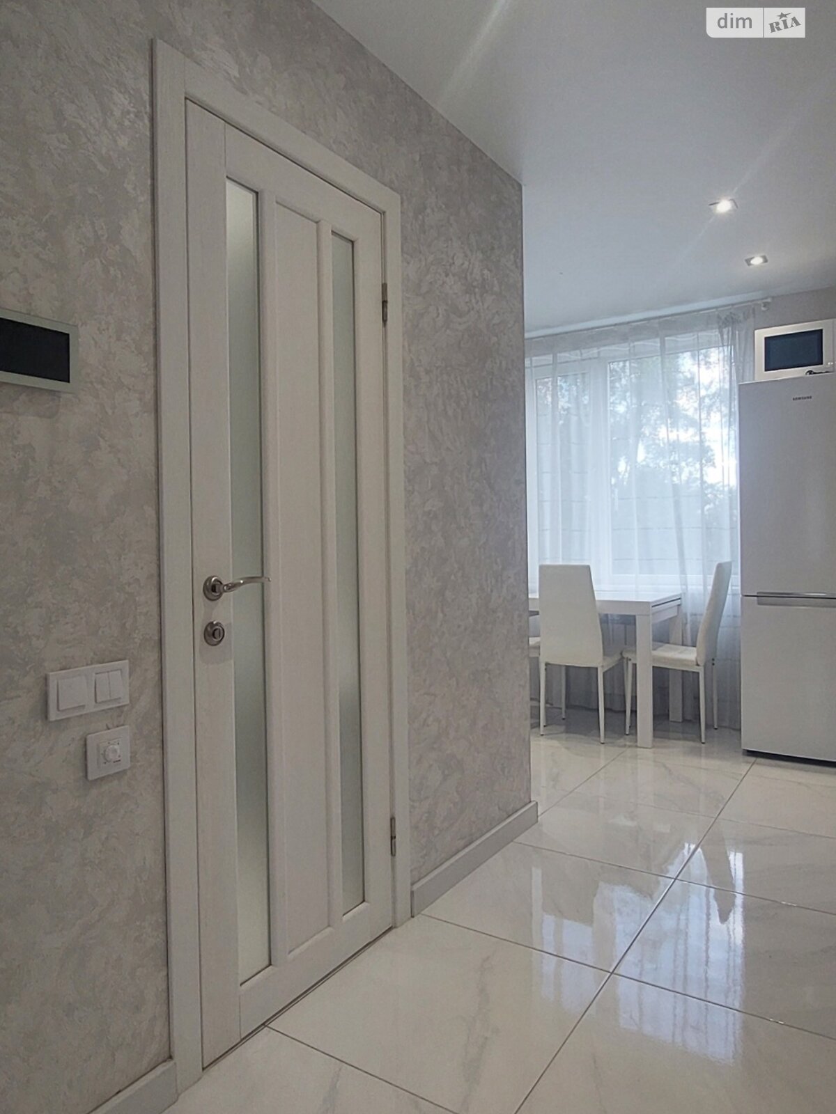 Продажа трехкомнатной квартиры в Харькове, на ул. Академика Барабашова 38, район 522-ый микрорайон фото 1