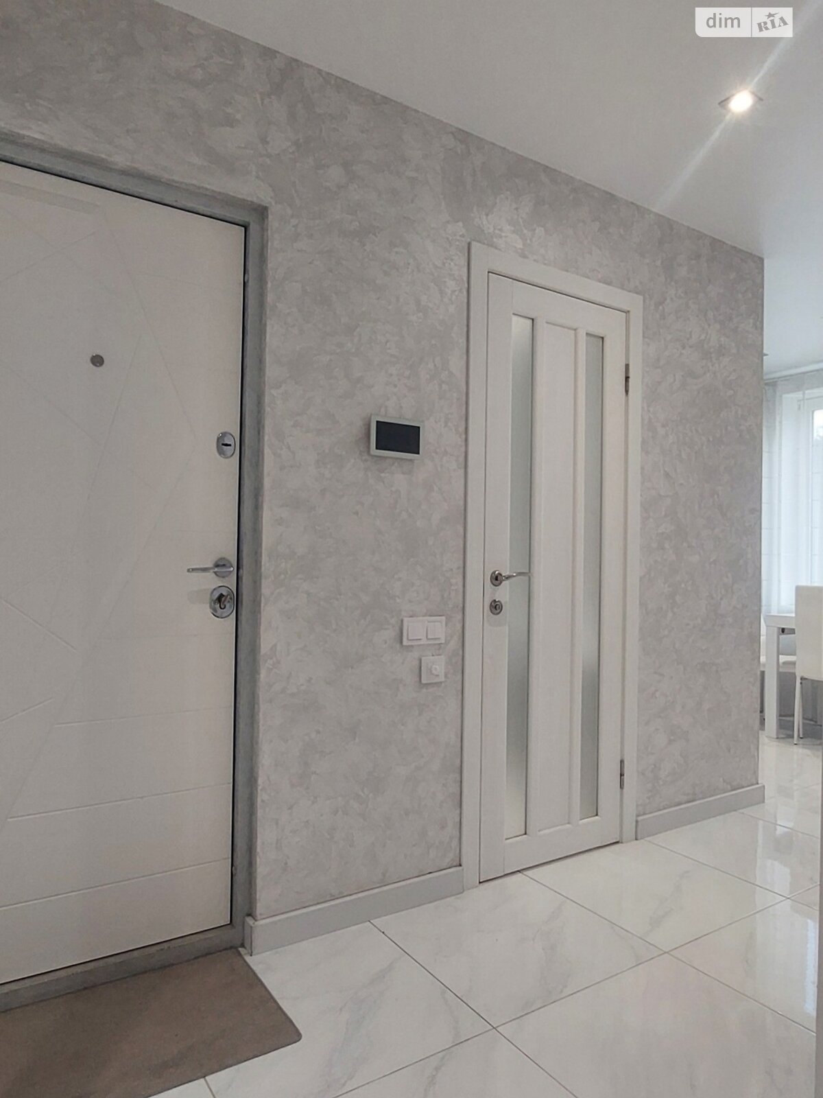 Продажа трехкомнатной квартиры в Харькове, на ул. Академика Барабашова 38, район 522-ый микрорайон фото 1