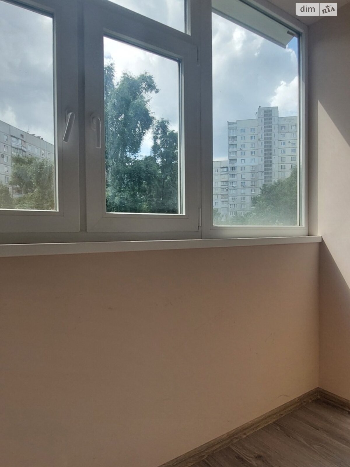 Продажа трехкомнатной квартиры в Харькове, на ул. Академика Барабашова 38, район 522-ый микрорайон фото 1
