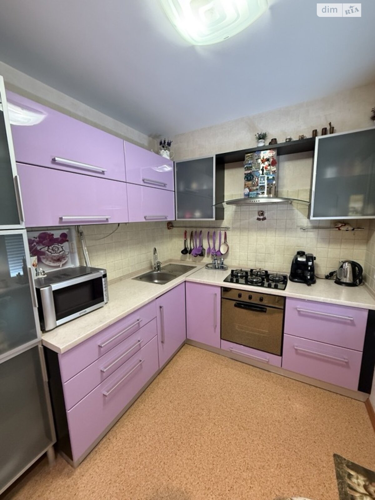 Продажа трехкомнатной квартиры в Харькове, на ул. Академика Барабашова 42, район 522-ый микрорайон фото 1 Продажа трехкомнатной квартиры в Харькове, на ул. Академика Барабашова 42, район 522-ый микрорайон фото 1