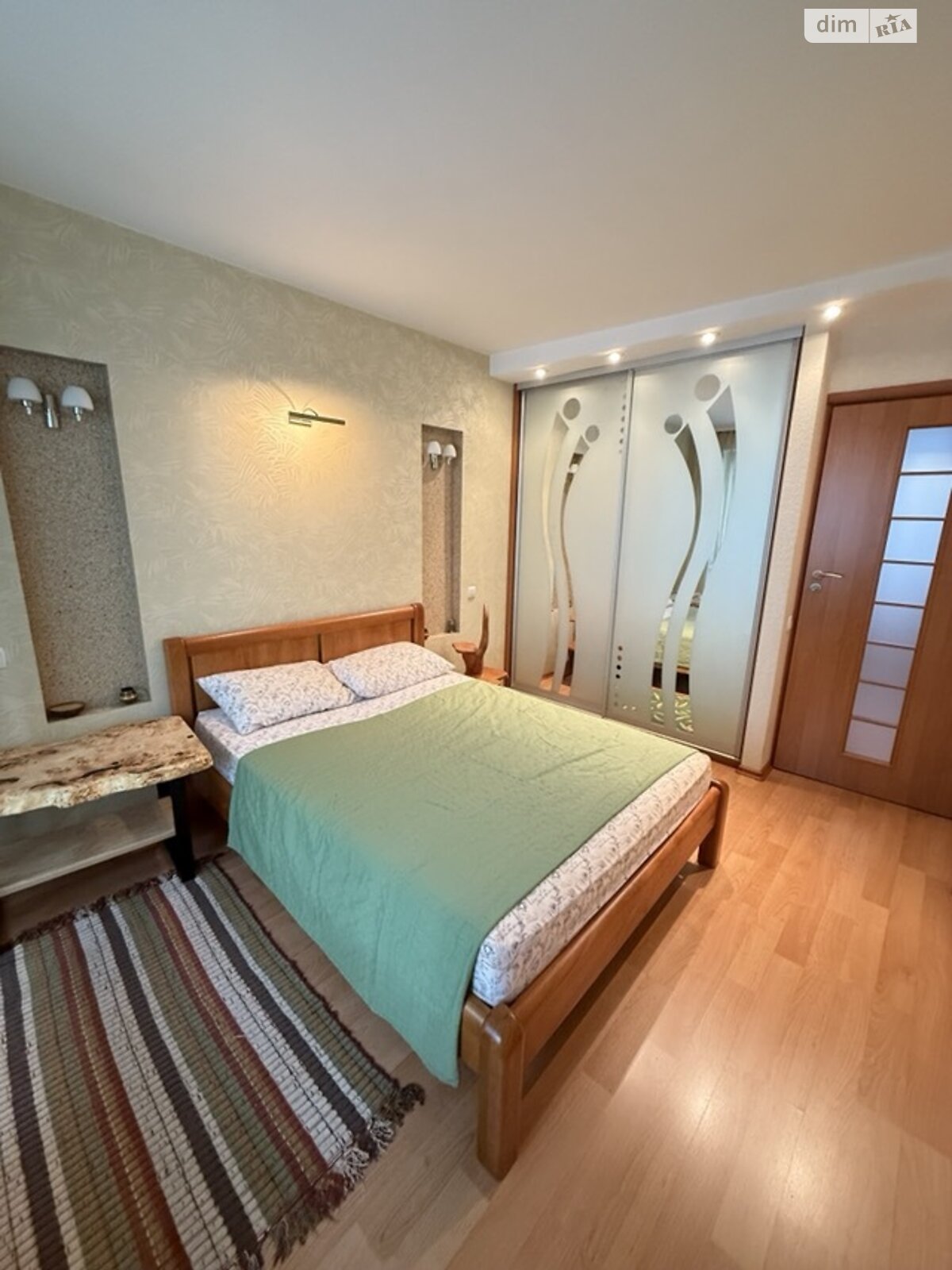 Продажа трехкомнатной квартиры в Харькове, на ул. Академика Барабашова 42, район 522-ый микрорайон фото 1 Продажа трехкомнатной квартиры в Харькове, на ул. Академика Барабашова 42, район 522-ый микрорайон фото 1