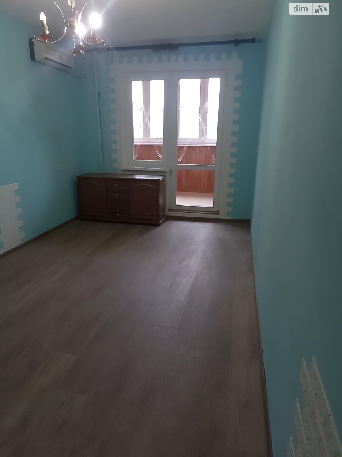 Продажа трехкомнатной квартиры в Харькове, на ул. Нескореных, район 522-ый микрорайон фото 1 Продажа трехкомнатной квартиры в Харькове, на ул. Нескореных, район 522-ый микрорайон фото 1