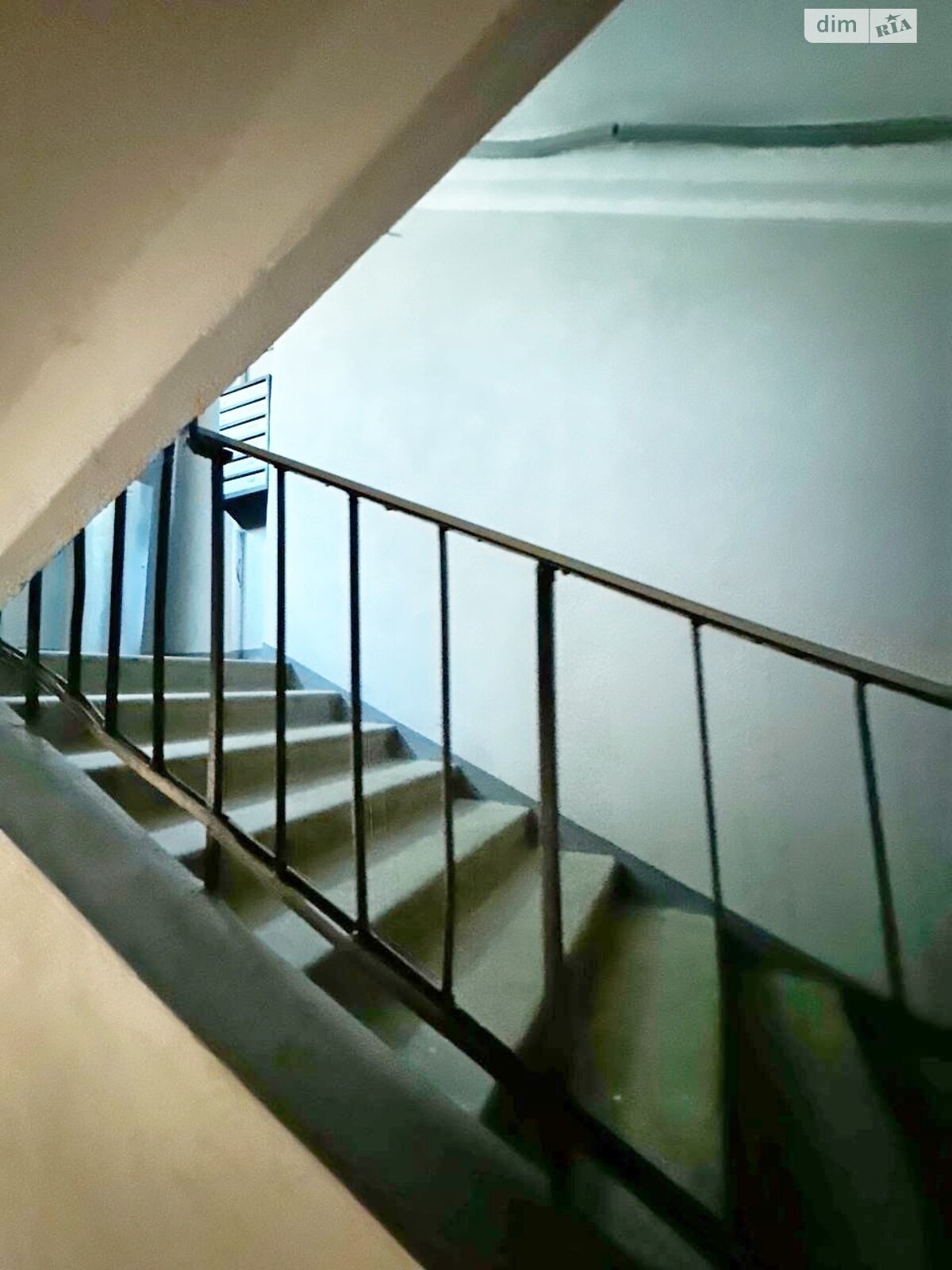 Продажа трехкомнатной квартиры в Харькове, на ул. Нескореных 12Г, район 522-ый микрорайон фото 1