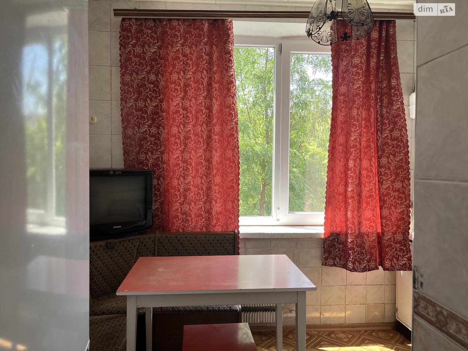 Продажа трехкомнатной квартиры в Харькове, на ул. Нескореных 20/321, район 522-ый микрорайон фото 1