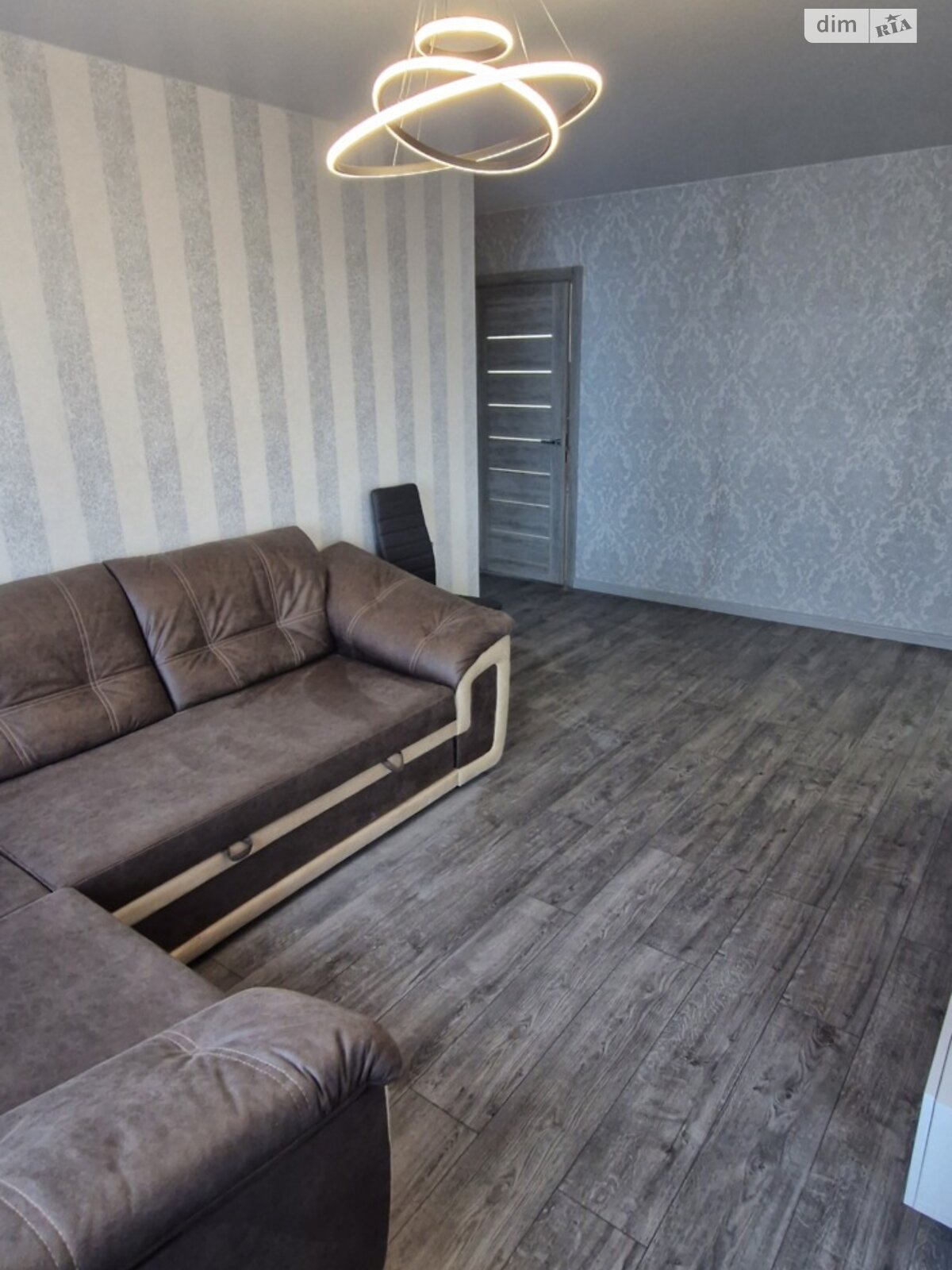 Продаж трикімнатної квартири в Харкові, на вул. Нескорених 12, район 522-ий мікрорайон фото 1 Продаж трикімнатної квартири в Харкові, на вул. Нескорених 12, район 522-ий мікрорайон фото 1