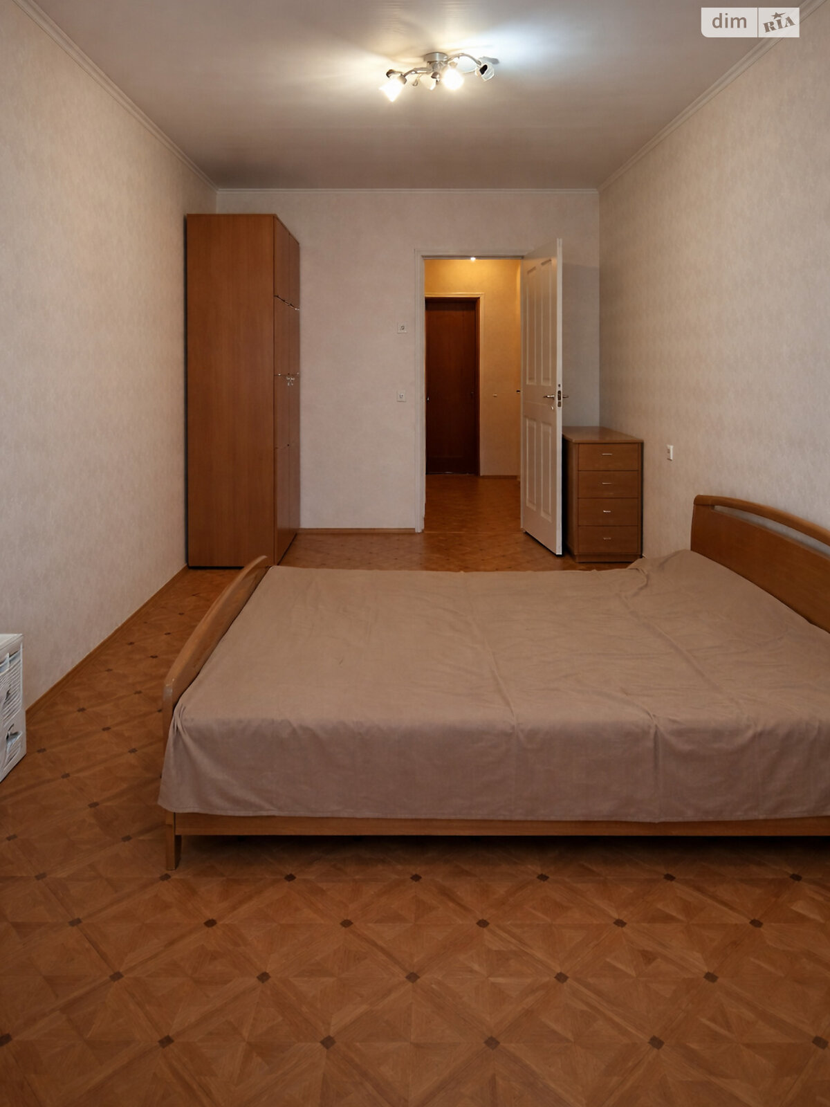 Продажа трехкомнатной квартиры в Харькове, на ул. Нескореных 4Б, район 522-ый микрорайон фото 1