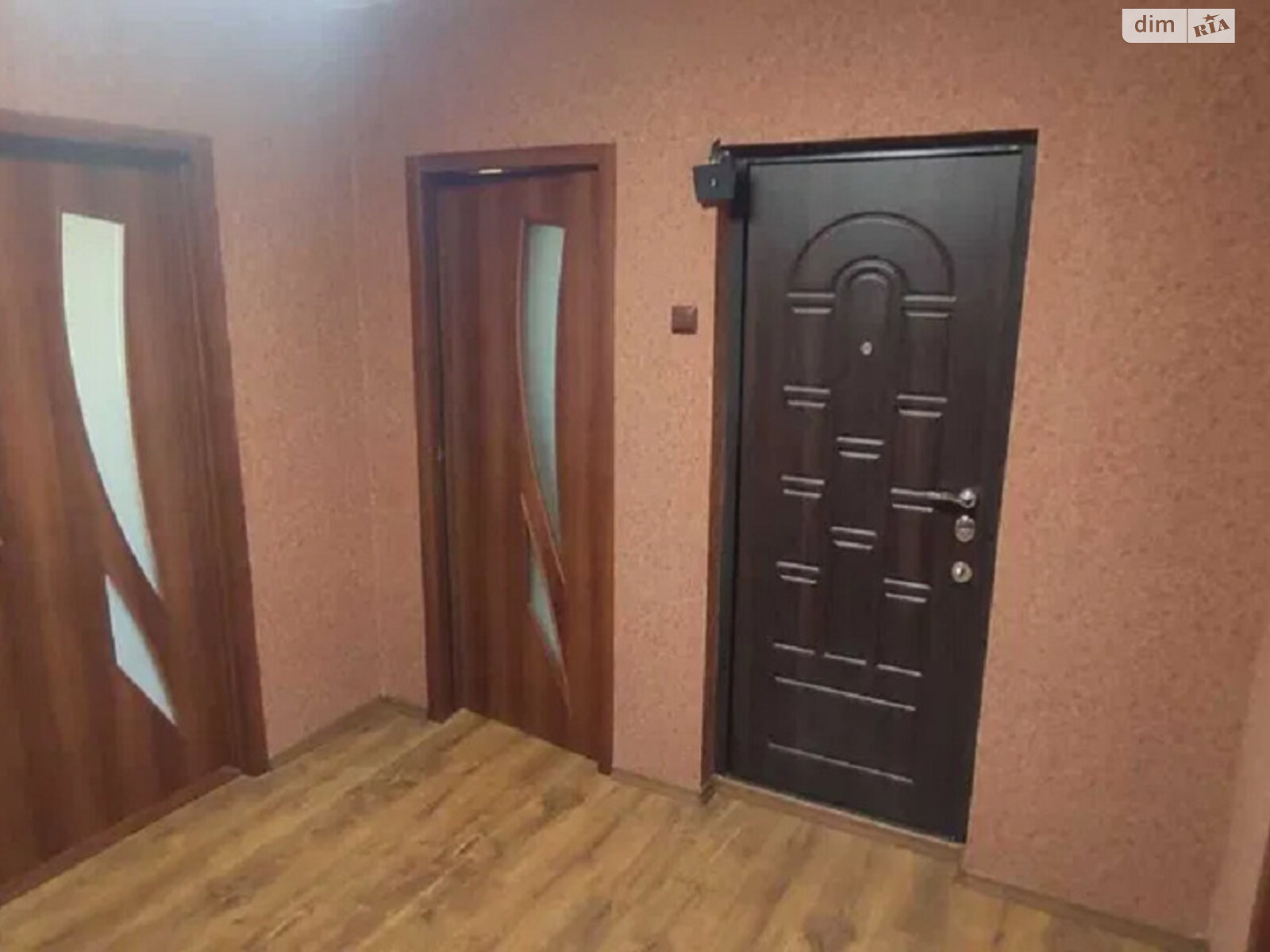 Продажа четырехкомнатной квартиры в Харькове, на ул. Нескореных 4В, район 522-ый микрорайон фото 1