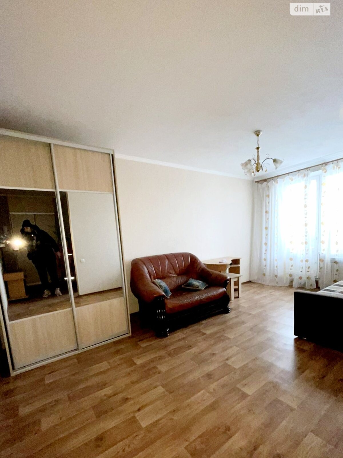 Продаж однокімнатної квартири в Харкові, на вул. Академіка Барабашова 42, район 522-ий мікрорайон фото 1
