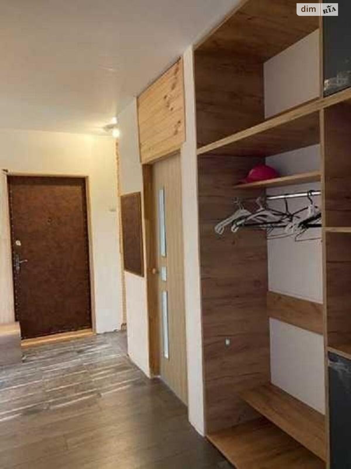 Продажа трехкомнатной квартиры в Харькове, на ул. Нескореных, район 524-ый микрорайон фото 1 Продажа трехкомнатной квартиры в Харькове, на ул. Нескореных, район 524-ый микрорайон фото 1