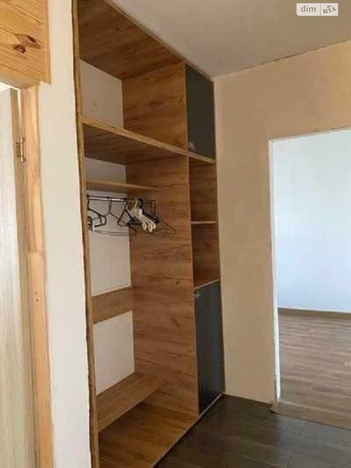 Продажа трехкомнатной квартиры в Харькове, на ул. Нескореных, район 524-ый микрорайон фото 1 Продажа трехкомнатной квартиры в Харькове, на ул. Нескореных, район 524-ый микрорайон фото 1