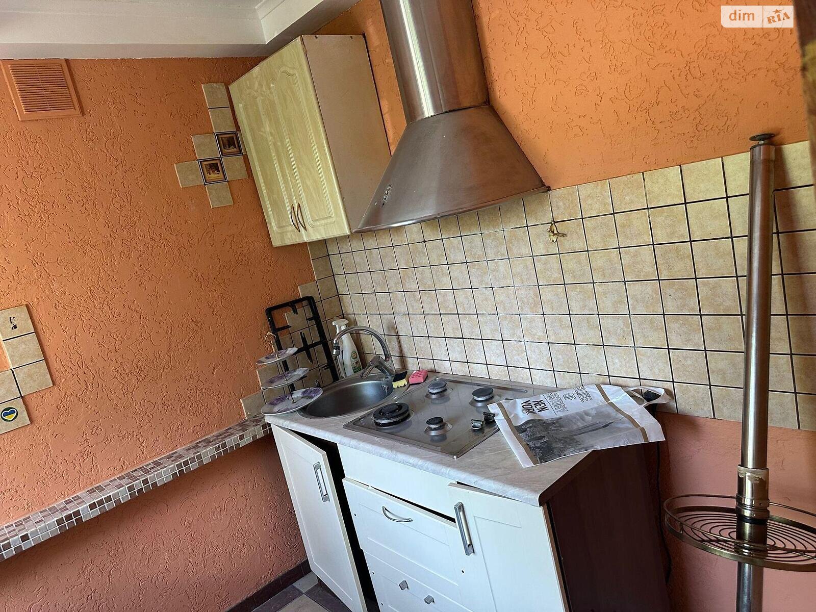 Продажа трехкомнатной квартиры в Харькове, на ул. Светлая, район 533-ый микрорайон фото 1 Продажа трехкомнатной квартиры в Харькове, на ул. Светлая, район 533-ый микрорайон фото 1