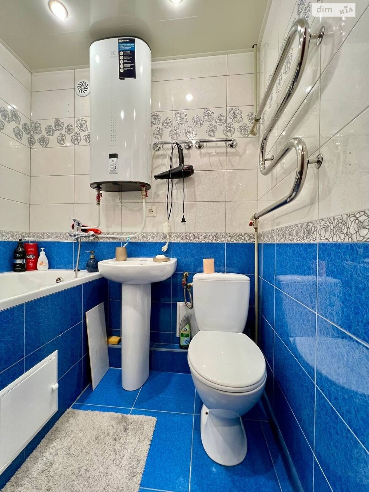 Продажа двухкомнатной квартиры в Харькове, на пер. 23-го Августа 3, район 6-ой микрорайон фото 1