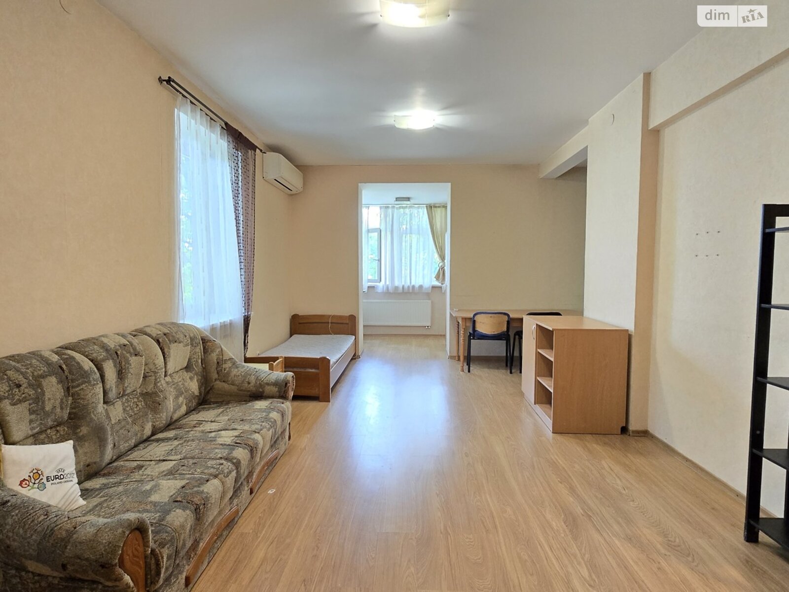 Продаж трикімнатної квартири в Харкові, на вул. Олексія Дерев'янка 56, кв. 11, район 6-ий мікрорайон фото 1 Продаж трикімнатної квартири в Харкові, на вул. Олексія Дерев'янка 56, кв. 11, район 6-ий мікрорайон фото 1