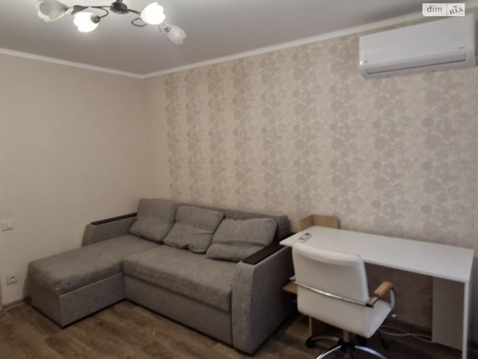 Продажа двухкомнатной квартиры в Харькове, на ул. Космонавтов 4, район 6-ой микрорайон фото 1 Продажа двухкомнатной квартиры в Харькове, на ул. Космонавтов 4, район 6-ой микрорайон фото 1