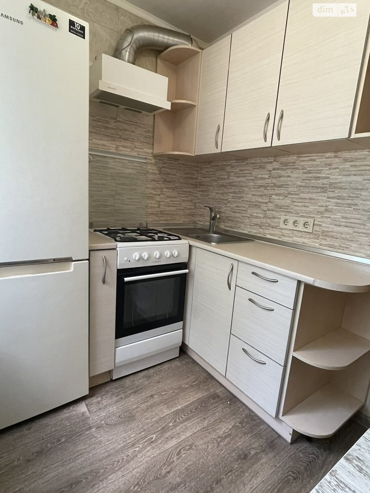 Продаж двокімнатної квартири в Харкові, на вул. Космонавтів 4, район 6-ий мікрорайон фото 1 Продаж двокімнатної квартири в Харкові, на вул. Космонавтів 4, район 6-ий мікрорайон фото 1