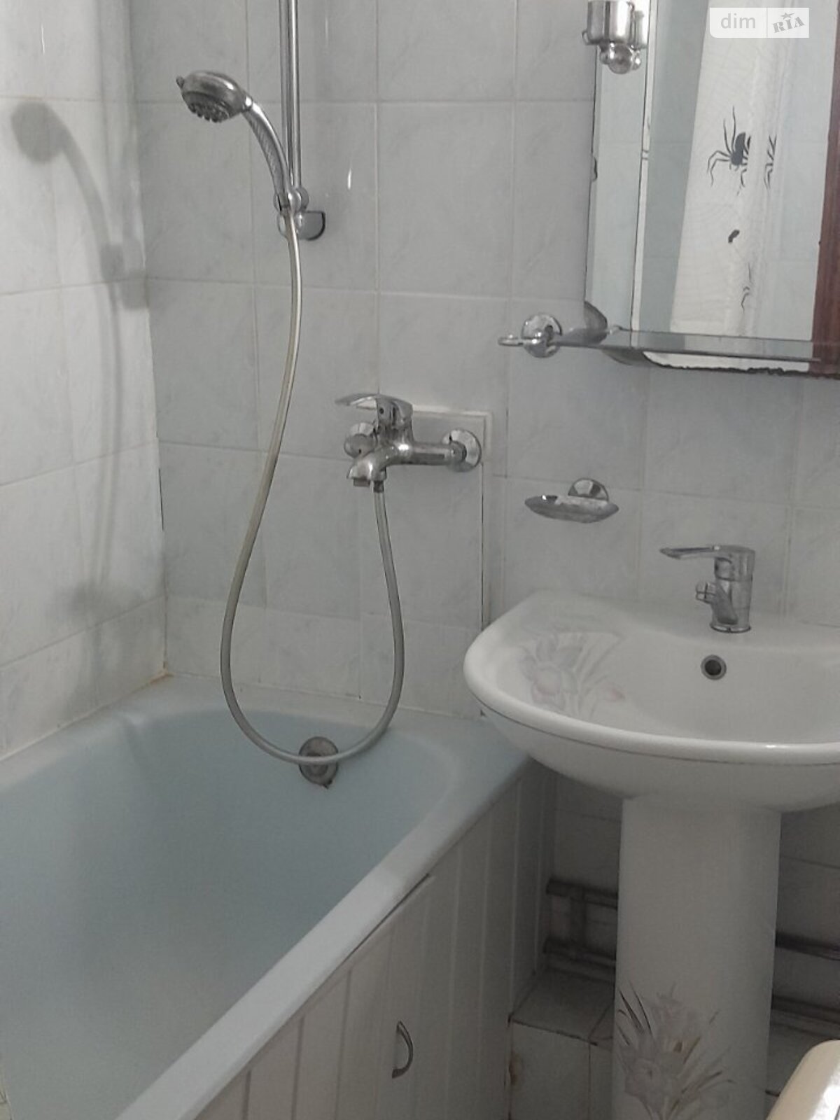 Продаж двокімнатної квартири в Харкові, на вул. Космонавтів, район 6-ий мікрорайон фото 1 Продаж двокімнатної квартири в Харкові, на вул. Космонавтів, район 6-ий мікрорайон фото 1