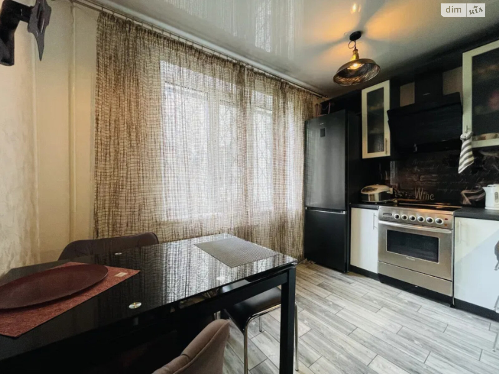 Продаж трикімнатної квартири в Харкові, на вул. Станіслава Партали 50А, район 6-ий мікрорайон фото 1 Продаж трикімнатної квартири в Харкові, на вул. Станіслава Партали 50А, район 6-ий мікрорайон фото 1