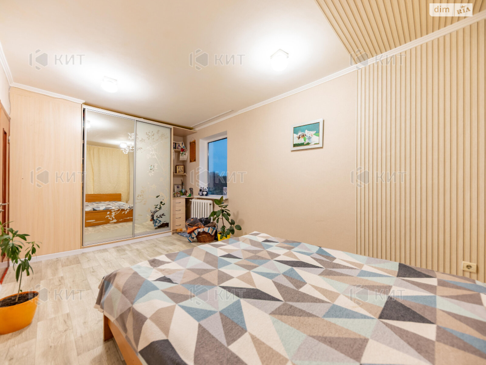 Продаж трикімнатної квартири в Харкові, на просп. Тракторобудівників 118Б, район 603-ий мікрорайон фото 1