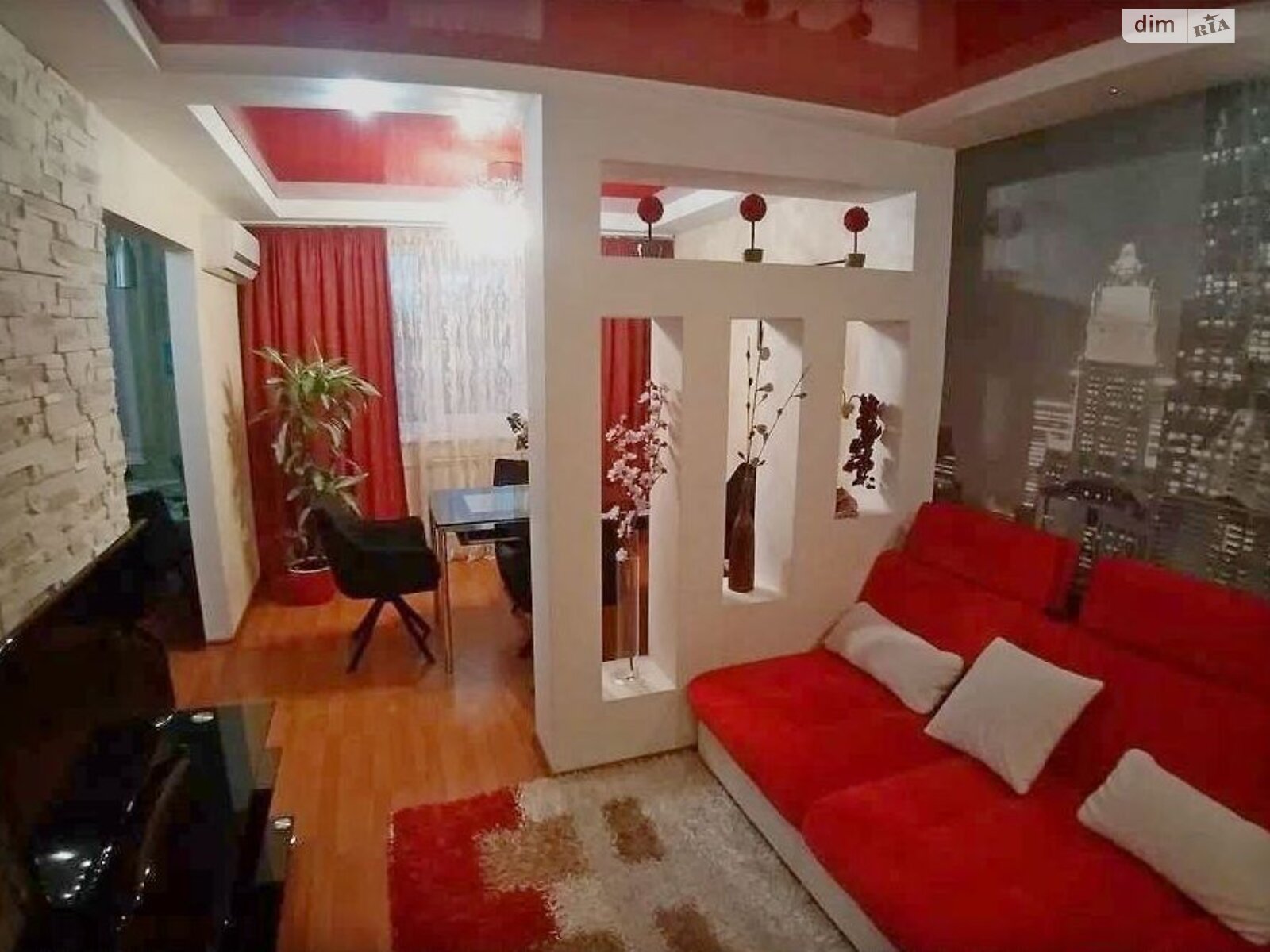 Продажа трехкомнатной квартиры в Харькове, на ул. Светлая 3, район 606-ой микрорайон фото 1 Продажа трехкомнатной квартиры в Харькове, на ул. Светлая 3, район 606-ой микрорайон фото 1