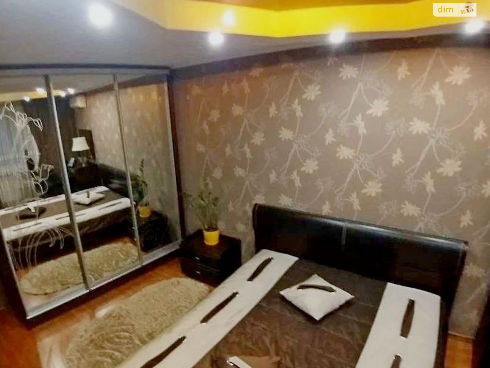 Продажа трехкомнатной квартиры в Харькове, на ул. Светлая 3, район 606-ой микрорайон фото 1 Продажа трехкомнатной квартиры в Харькове, на ул. Светлая 3, район 606-ой микрорайон фото 1