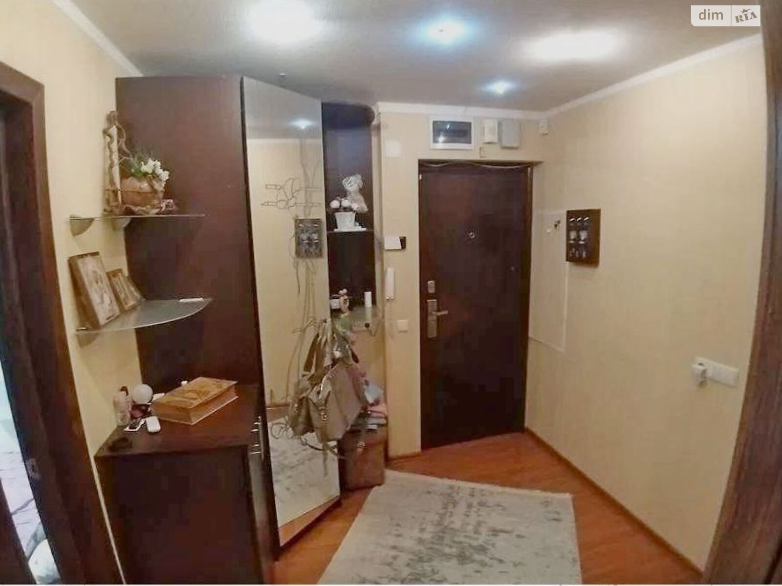Продажа трехкомнатной квартиры в Харькове, на ул. Светлая 3, район 606-ой микрорайон фото 1 Продажа трехкомнатной квартиры в Харькове, на ул. Светлая 3, район 606-ой микрорайон фото 1