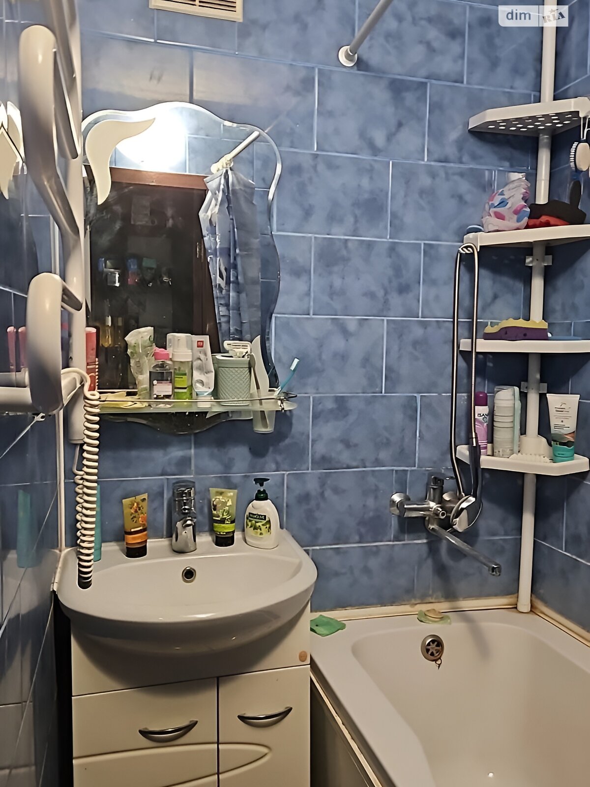 Продажа трехкомнатной квартиры в Харькове, на ул. Гвардейцев-Широнинцев 40, район 607-ой микрорайон фото 1 Продажа трехкомнатной квартиры в Харькове, на ул. Гвардейцев-Широнинцев 40, район 607-ой микрорайон фото 1