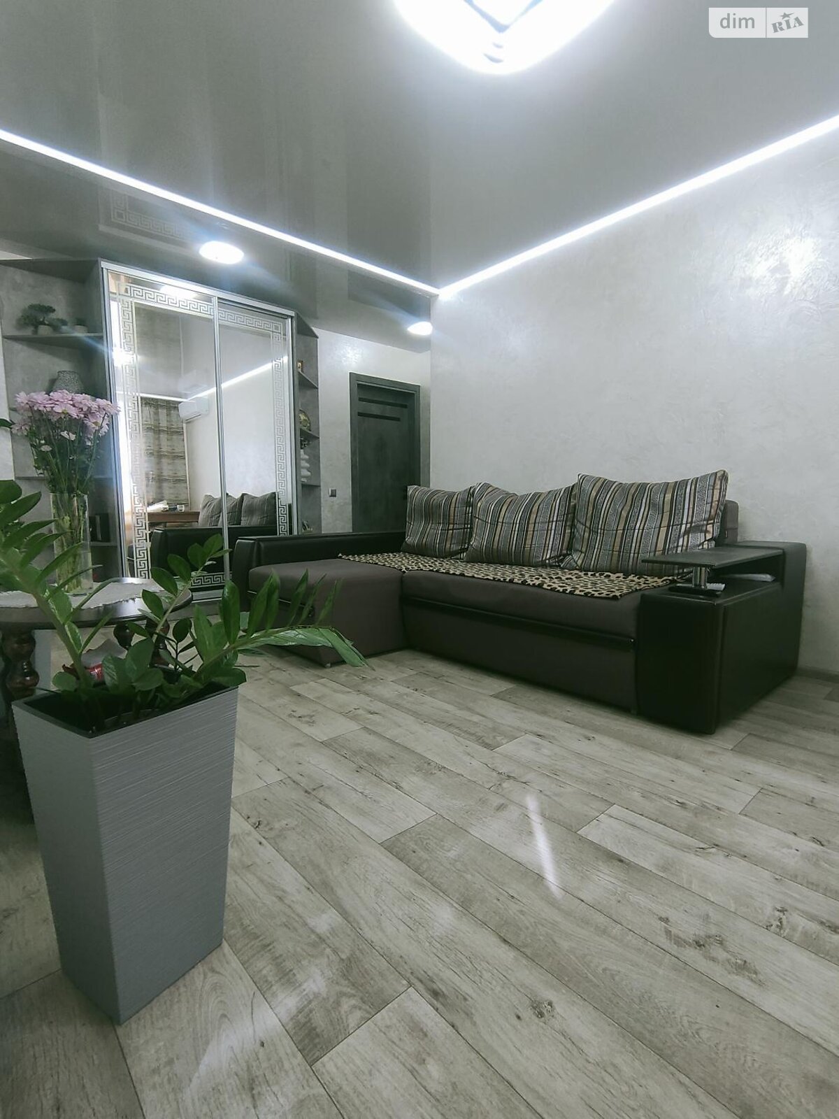 Продаж трикімнатної квартири в Харкові, на вул. Гвардійців-Широнінців 38, район 607-ий мікрорайон фото 1 Продаж трикімнатної квартири в Харкові, на вул. Гвардійців-Широнінців 38, район 607-ий мікрорайон фото 1