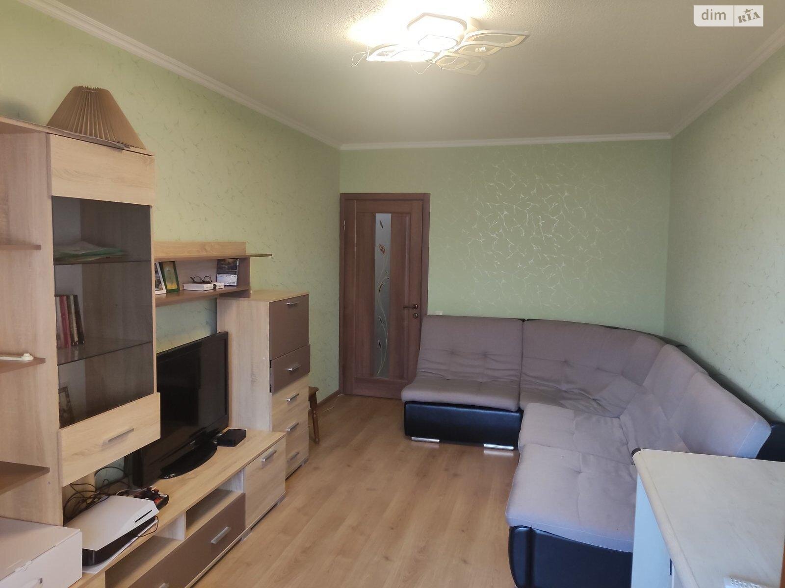 Продажа трехкомнатной квартиры в Харькове, на ул. Валентиновская, район 608-й микрорайон фото 1 Продажа трехкомнатной квартиры в Харькове, на ул. Валентиновская, район 608-й микрорайон фото 1
