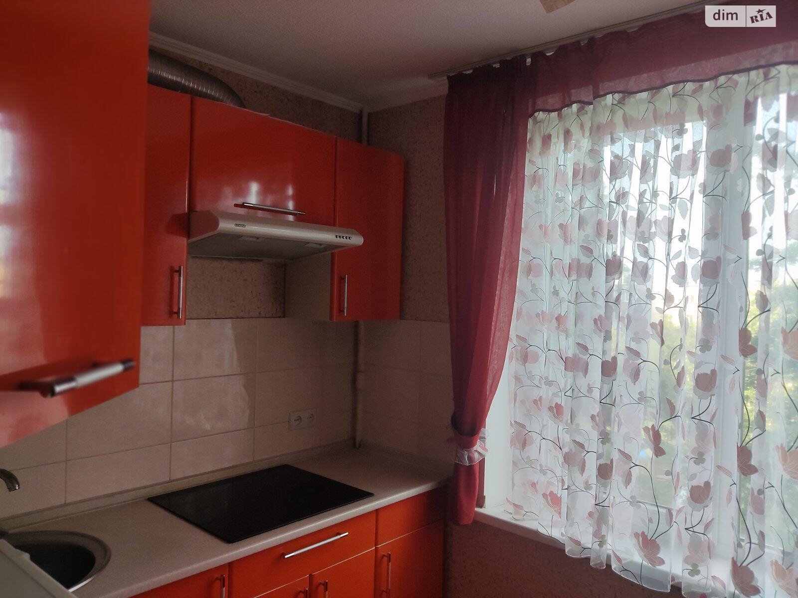 Продажа трехкомнатной квартиры в Харькове, на ул. Валентиновская, район 608-й микрорайон фото 1 Продажа трехкомнатной квартиры в Харькове, на ул. Валентиновская, район 608-й микрорайон фото 1