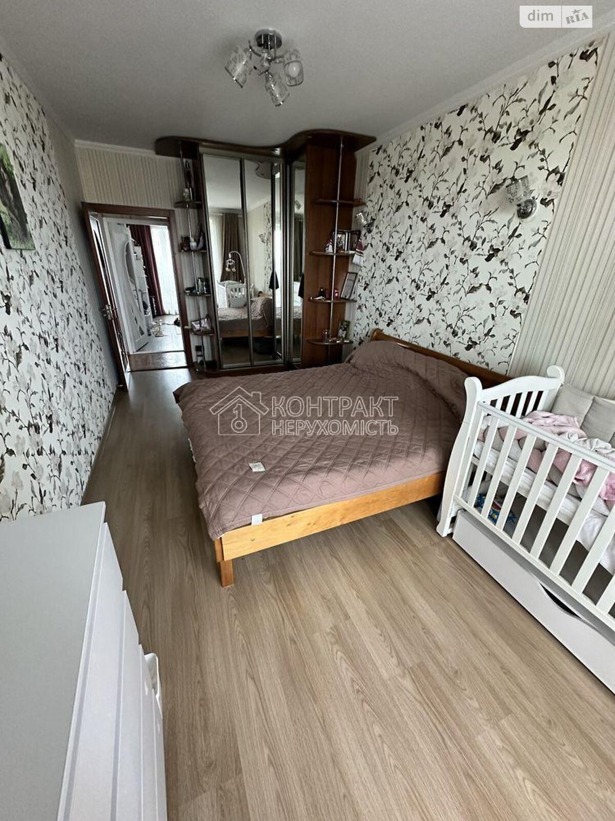 Продаж трикімнатної квартири в Харкові, на вул. Амосова 5, район 624-ий мікрорайон фото 1 Продаж трикімнатної квартири в Харкові, на вул. Амосова 5, район 624-ий мікрорайон фото 1