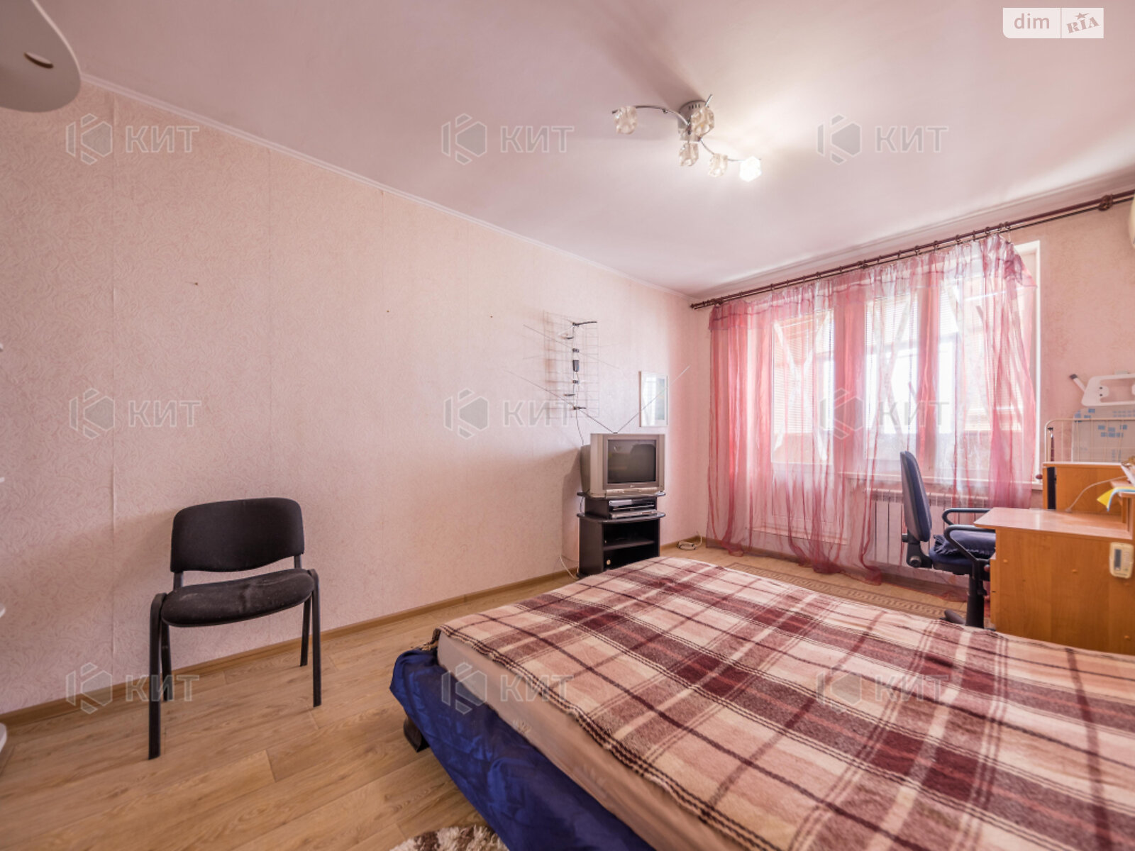 Продажа однокомнатной квартиры в Харькове, на шоссе Салтовское 242, район 624-ый микрорайон фото 1 Продажа однокомнатной квартиры в Харькове, на шоссе Салтовское 242, район 624-ый микрорайон фото 1