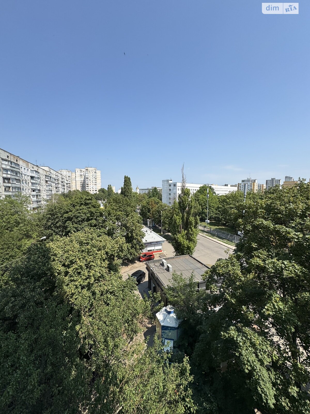 Продажа трехкомнатной квартиры в Харькове, на ул. Амосова 27, район 625-ый микрорайон фото 1 Продажа трехкомнатной квартиры в Харькове, на ул. Амосова 27, район 625-ый микрорайон фото 1