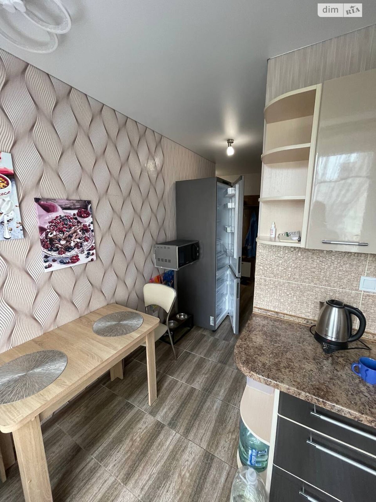 Продажа трехкомнатной квартиры в Харькове, на ул. Единства 179А, район 625-ый микрорайон фото 1