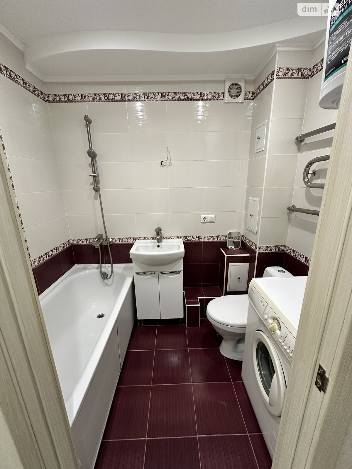 Продаж трикімнатної квартири в Харкові, на шосе Салтівське 256А, район 625-ий мікрорайон фото 1 Продаж трикімнатної квартири в Харкові, на шосе Салтівське 256А, район 625-ий мікрорайон фото 1