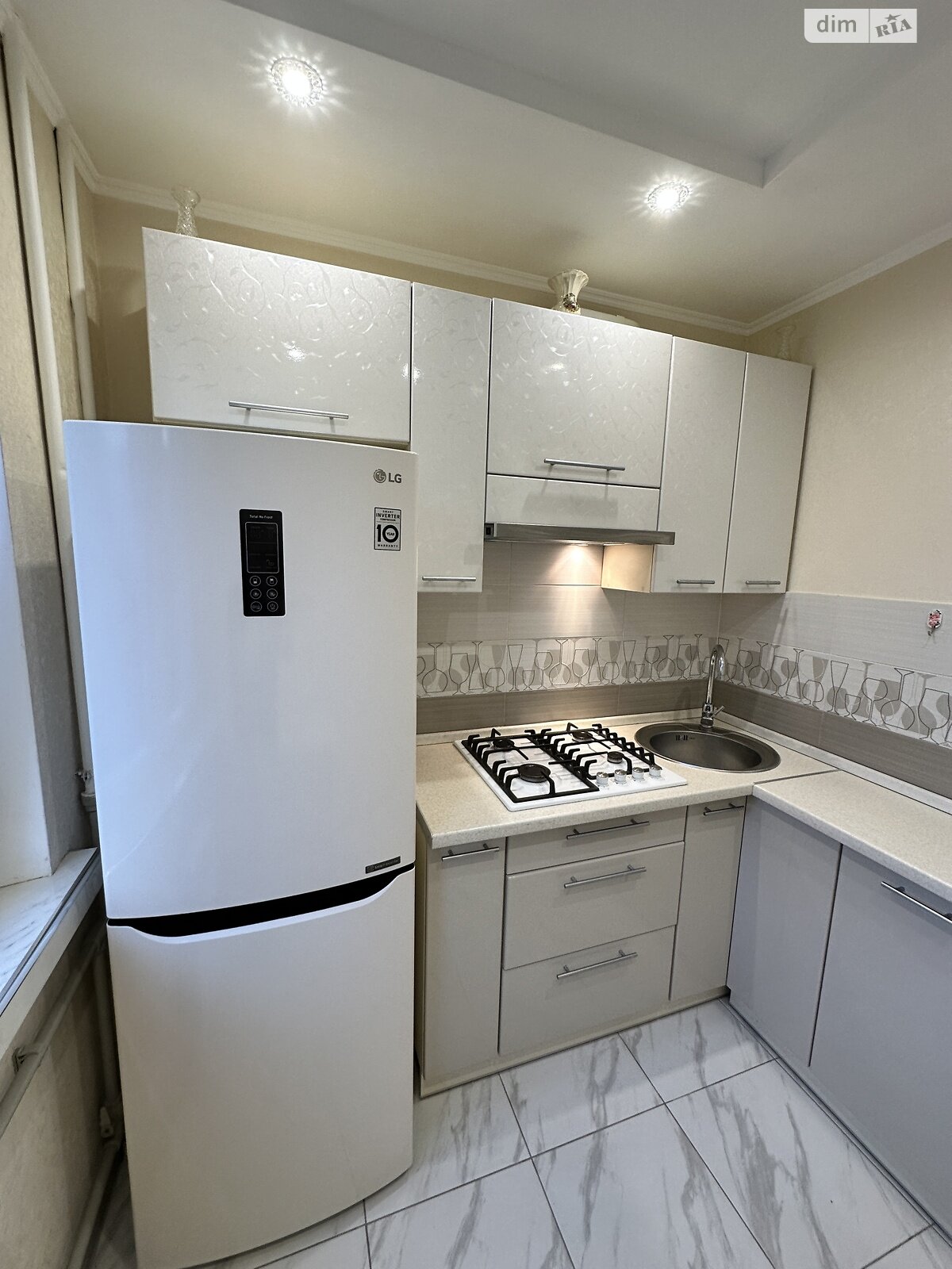 Продаж трикімнатної квартири в Харкові, на шосе Салтівське 256А, район 625-ий мікрорайон фото 1 Продаж трикімнатної квартири в Харкові, на шосе Салтівське 256А, район 625-ий мікрорайон фото 1