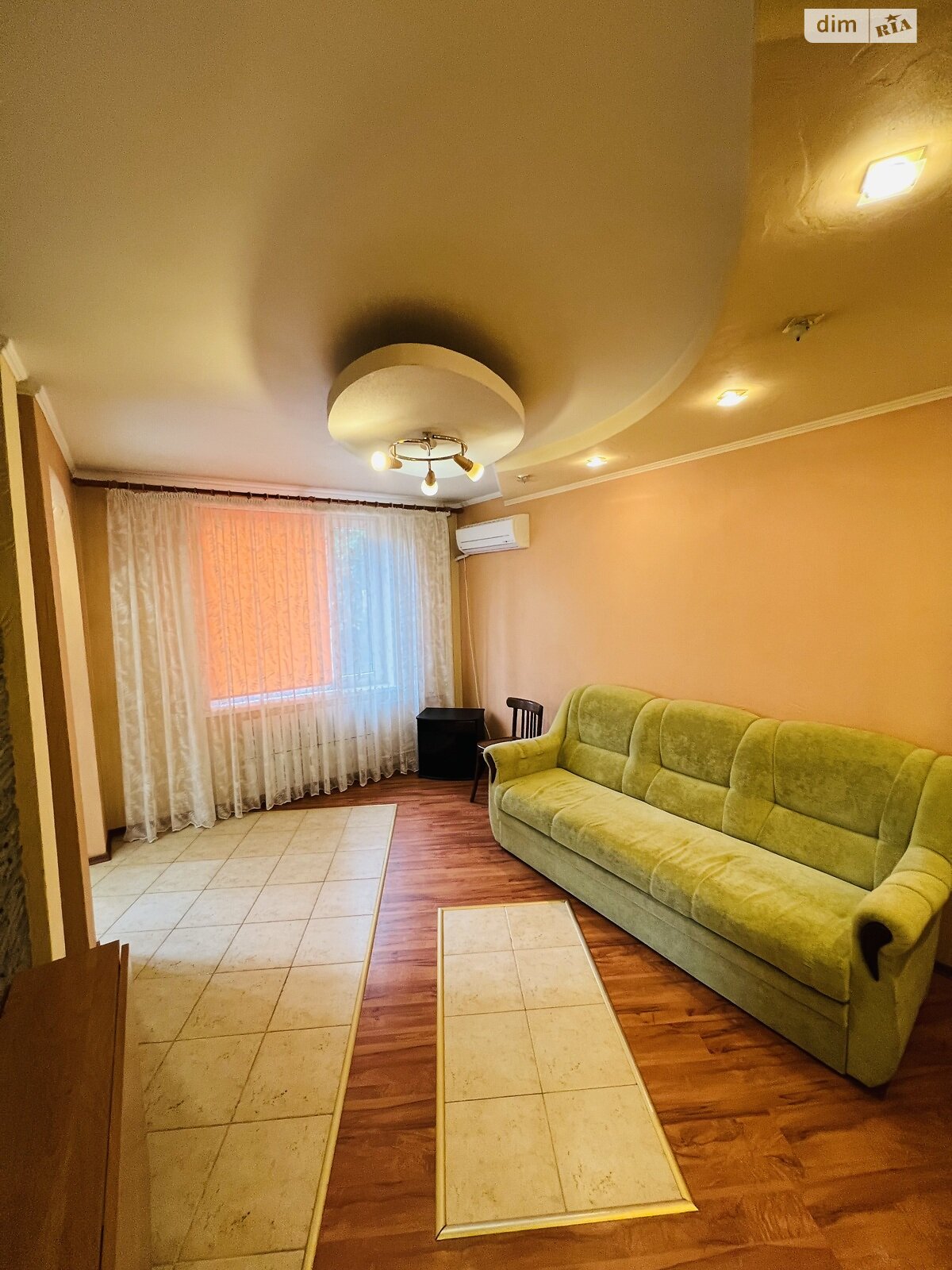 Продажа трехкомнатной квартиры в Харькове, на ул. Единства 185, район 626-ый микрорайон фото 1 Продажа трехкомнатной квартиры в Харькове, на ул. Единства 185, район 626-ый микрорайон фото 1