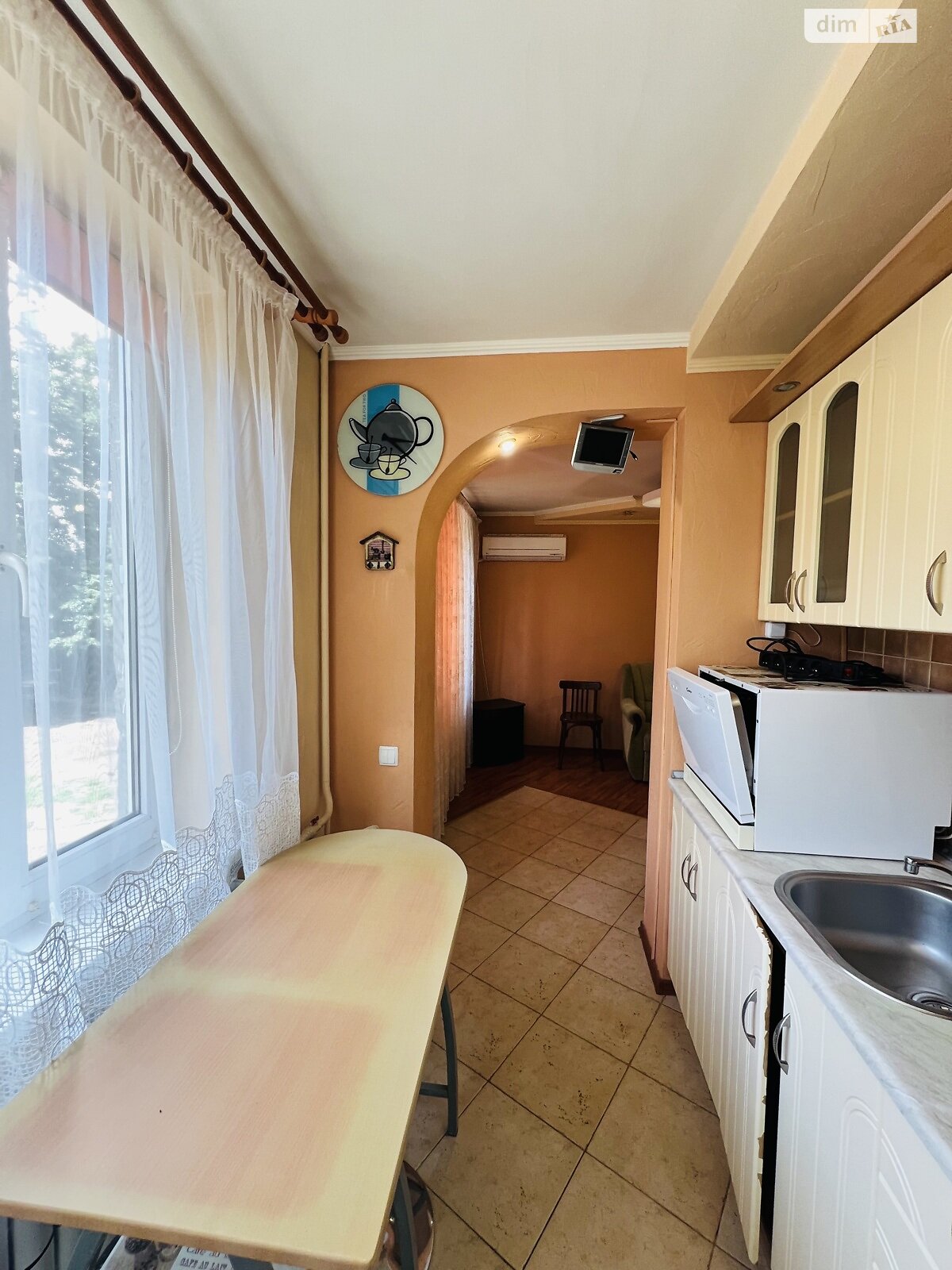 Продажа трехкомнатной квартиры в Харькове, на ул. Единства 185, район 626-ый микрорайон фото 1 Продажа трехкомнатной квартиры в Харькове, на ул. Единства 185, район 626-ый микрорайон фото 1