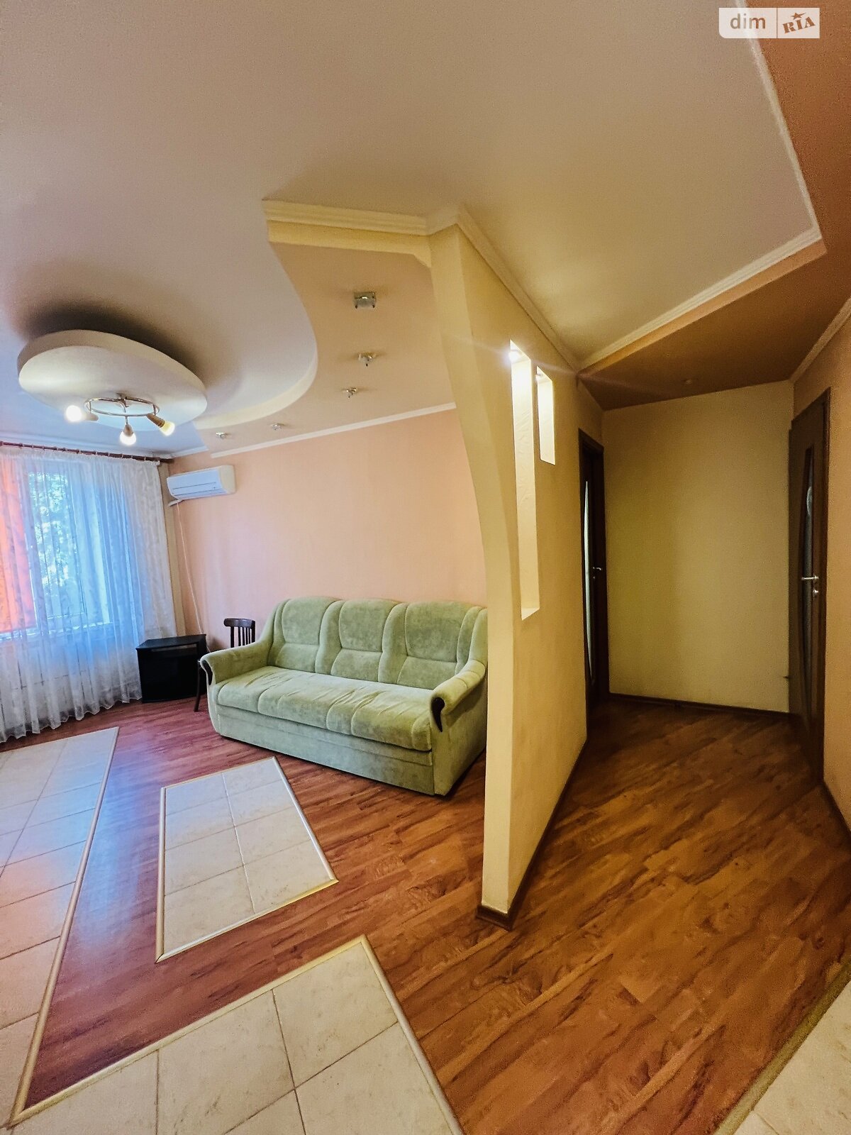 Продажа трехкомнатной квартиры в Харькове, на ул. Единства 185, район 626-ый микрорайон фото 1 Продажа трехкомнатной квартиры в Харькове, на ул. Единства 185, район 626-ый микрорайон фото 1