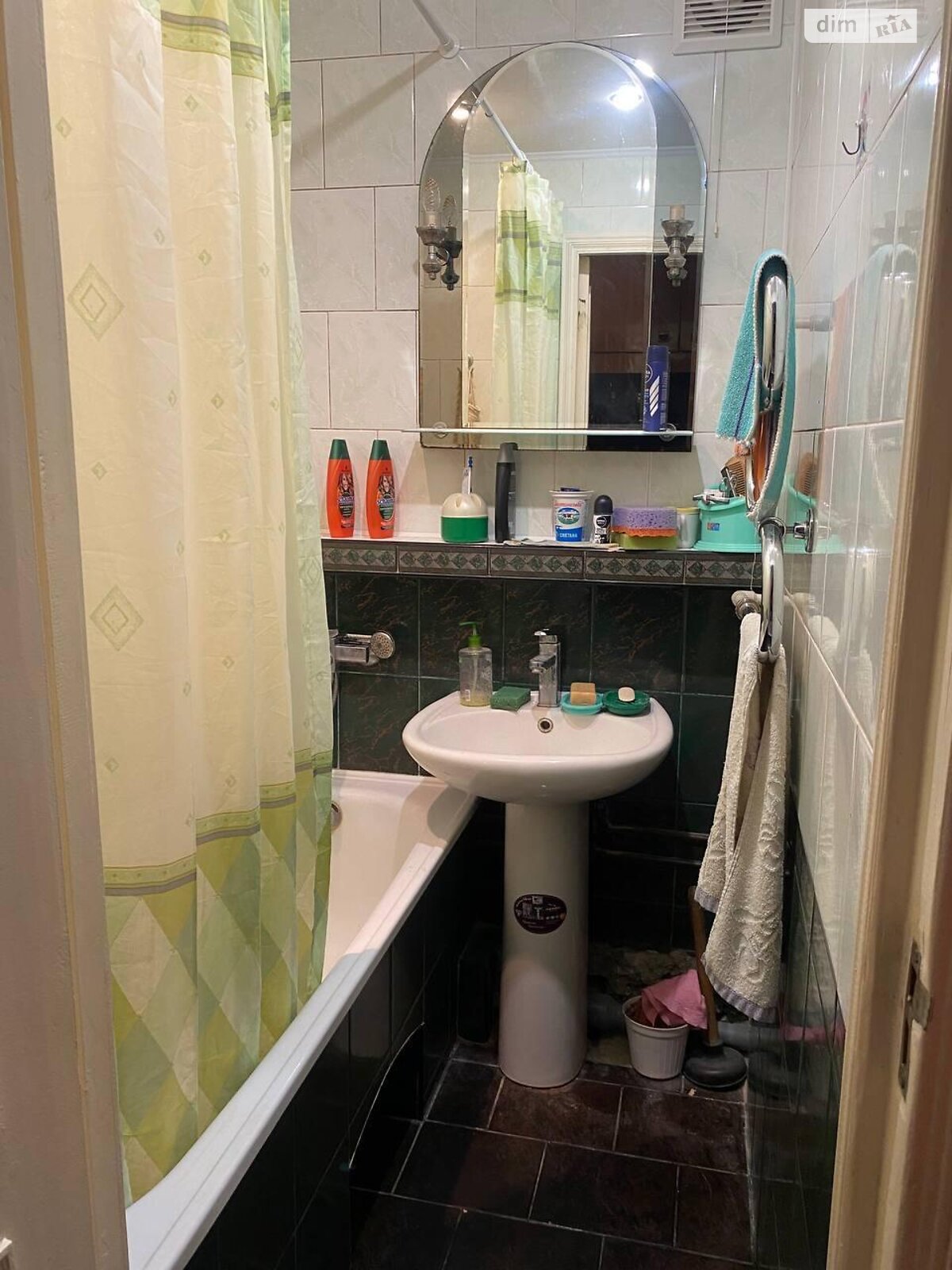 Продажа трехкомнатной квартиры в Харькове, на ул. Велозаводская 30А, район 626-ый микрорайон фото 1 Продажа трехкомнатной квартиры в Харькове, на ул. Велозаводская 30А, район 626-ый микрорайон фото 1