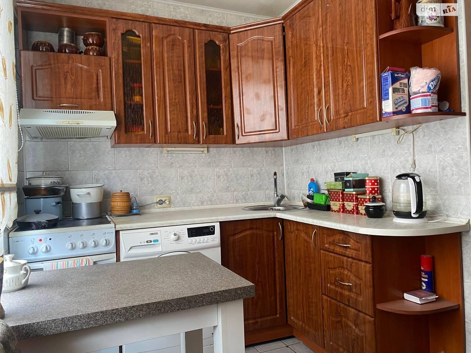 Продажа трехкомнатной квартиры в Харькове, на ул. Велозаводская 30А, район 626-ый микрорайон фото 1 Продажа трехкомнатной квартиры в Харькове, на ул. Велозаводская 30А, район 626-ый микрорайон фото 1