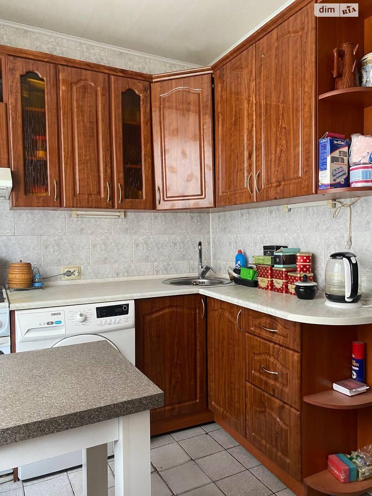 Продажа трехкомнатной квартиры в Харькове, на ул. Велозаводская 30А, район 626-ый микрорайон фото 1 Продажа трехкомнатной квартиры в Харькове, на ул. Велозаводская 30А, район 626-ый микрорайон фото 1