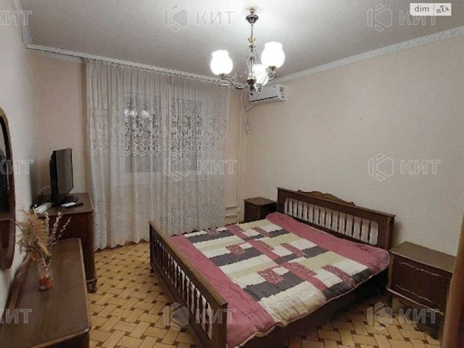 Продаж трикімнатної квартири в Харкові, на вул. Енвера Ахсарова 13, район Олексїївка фото 1