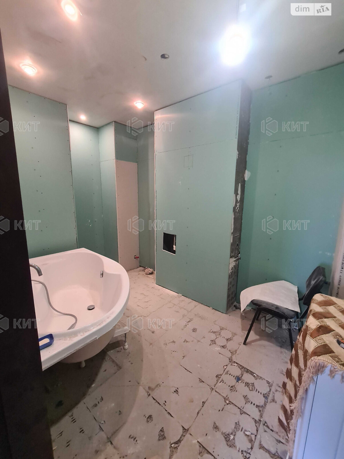 Продажа двухкомнатной квартиры в Харькове, на ул. Александра Чабана 1Б, район Алексеевка фото 1 Продажа двухкомнатной квартиры в Харькове, на ул. Александра Чабана 1Б, район Алексеевка фото 1